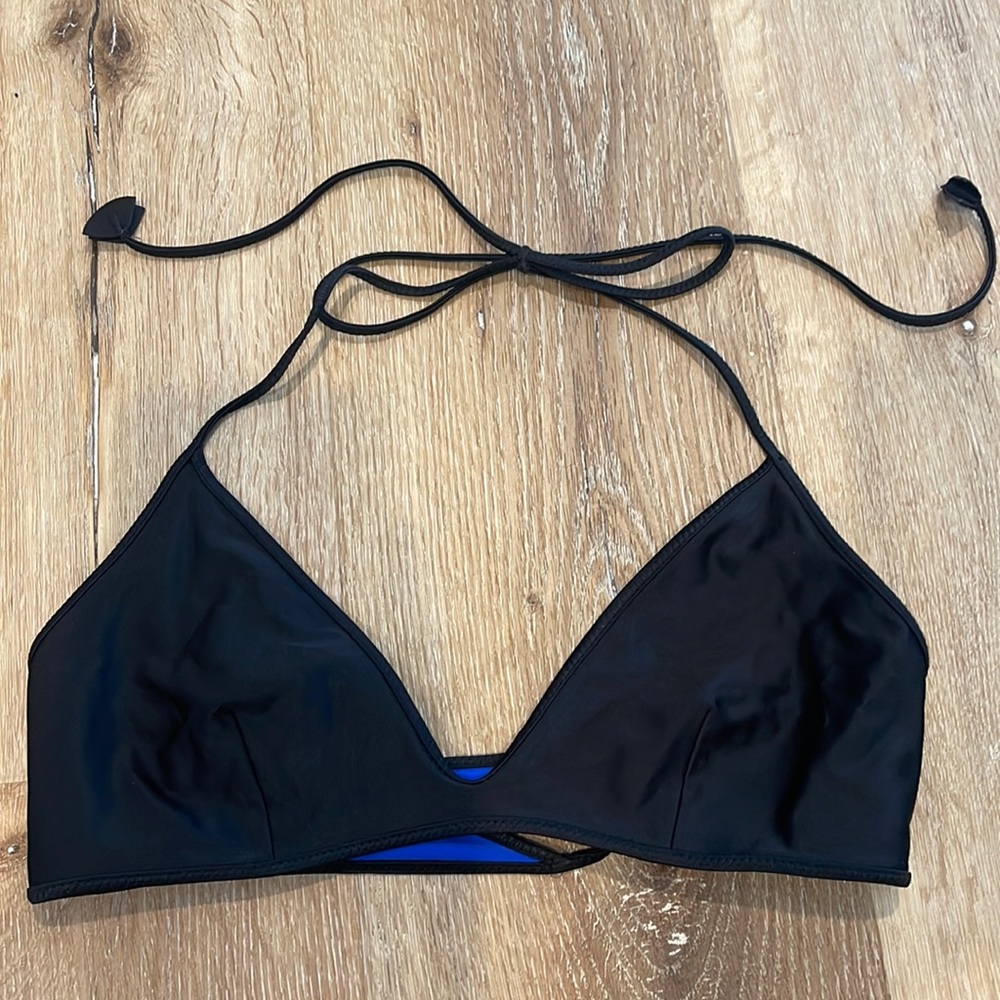 Lululemon swim top size 8 (M)